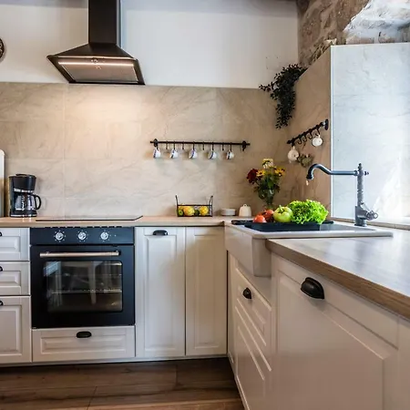 Stone Katarina With Pool *