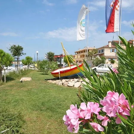 Vila Stone Katarina With Pool